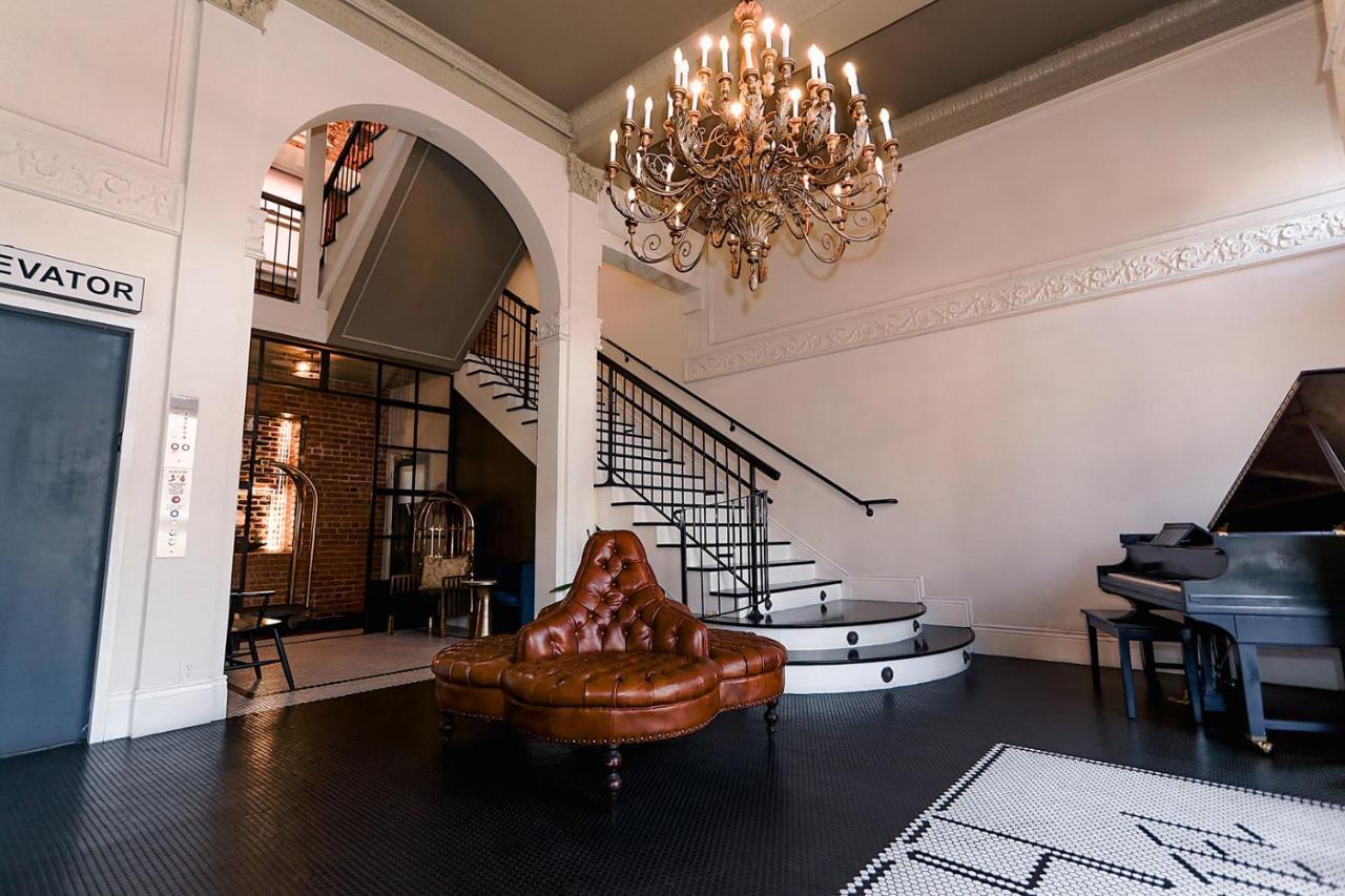 H By H Hospitality Hotel Los Angeles Exterior foto